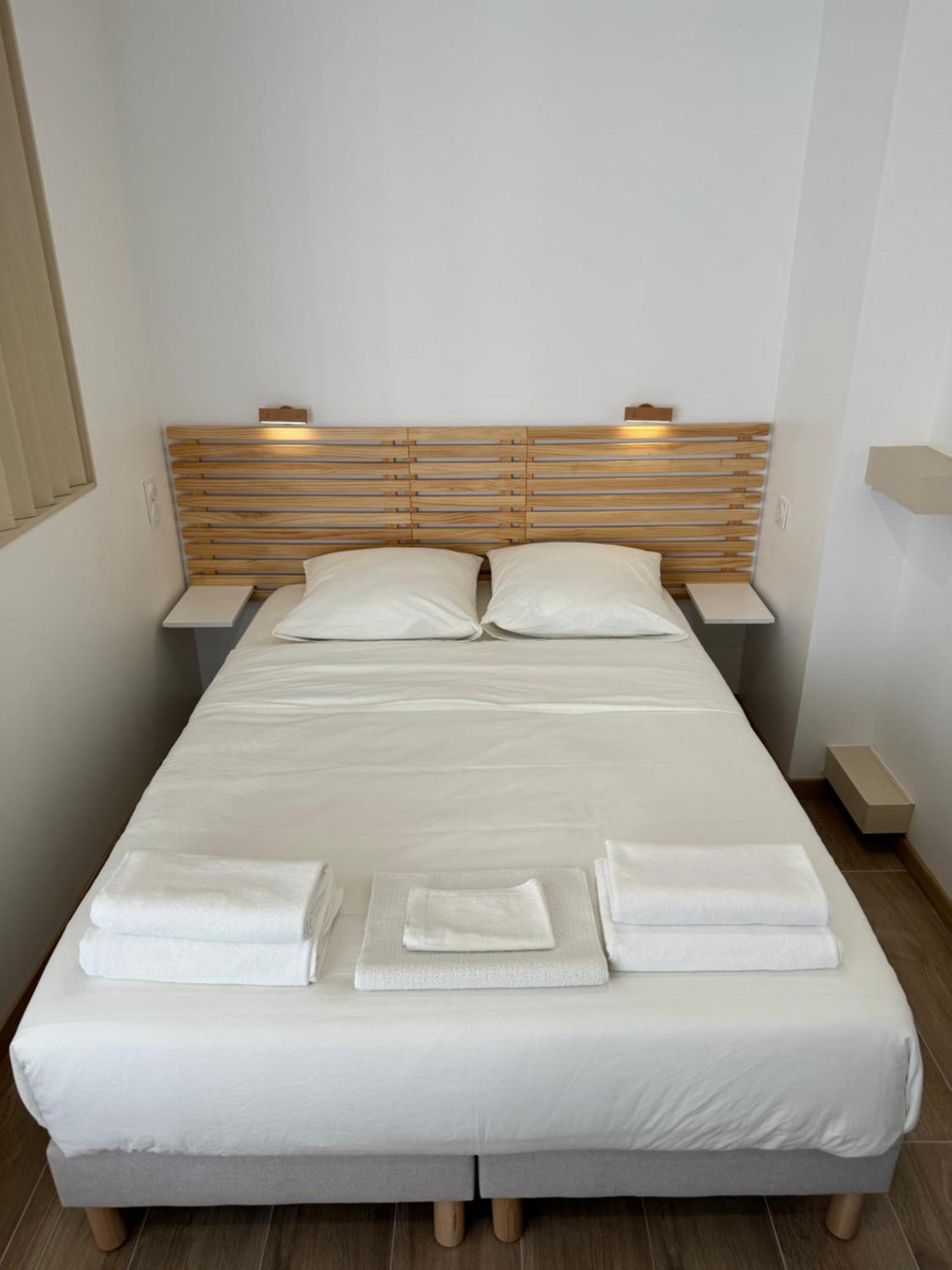 Azur & Chill - A Proximite Train Bus Aeroport Apartment