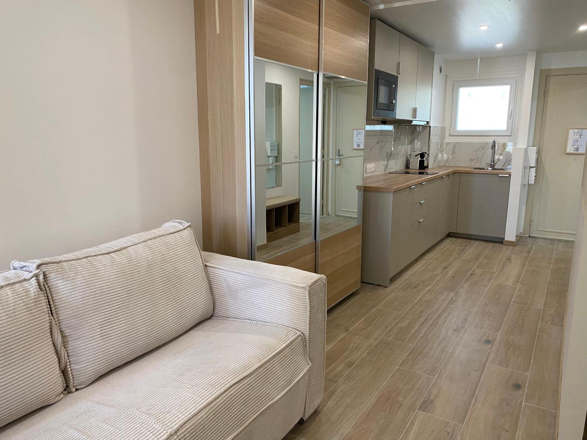 Appartement Azur & Chill - A Proximite Train Bus Aeroport *